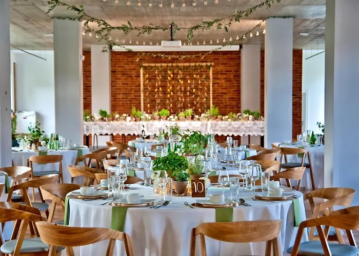 Bed & Breakfast Folwark I Park 3*